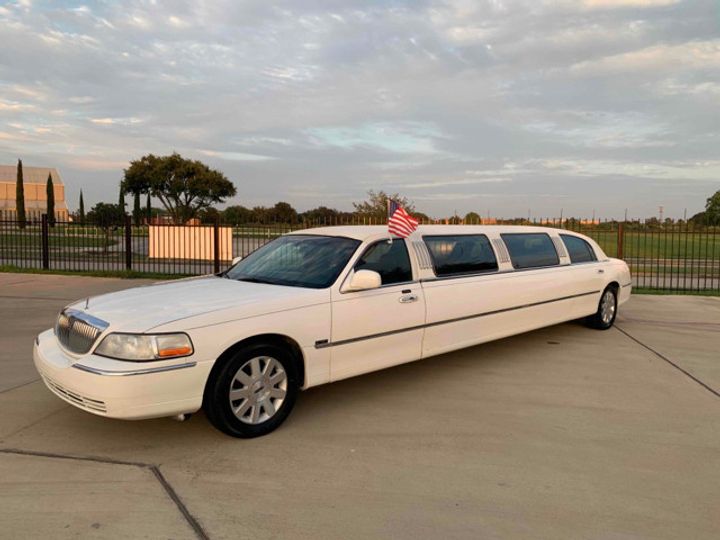 2004 Lincoln Town Car Executive