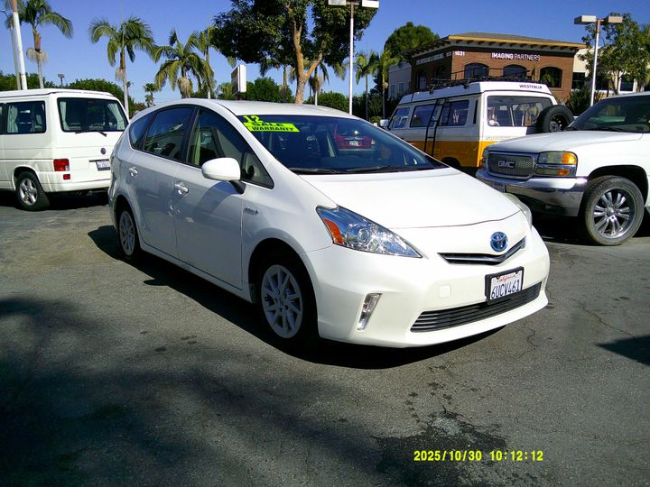 2012 Toyota Prius v Five