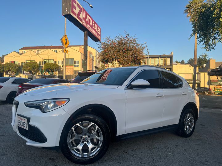 2019 Alfa Romeo Stelvio Base